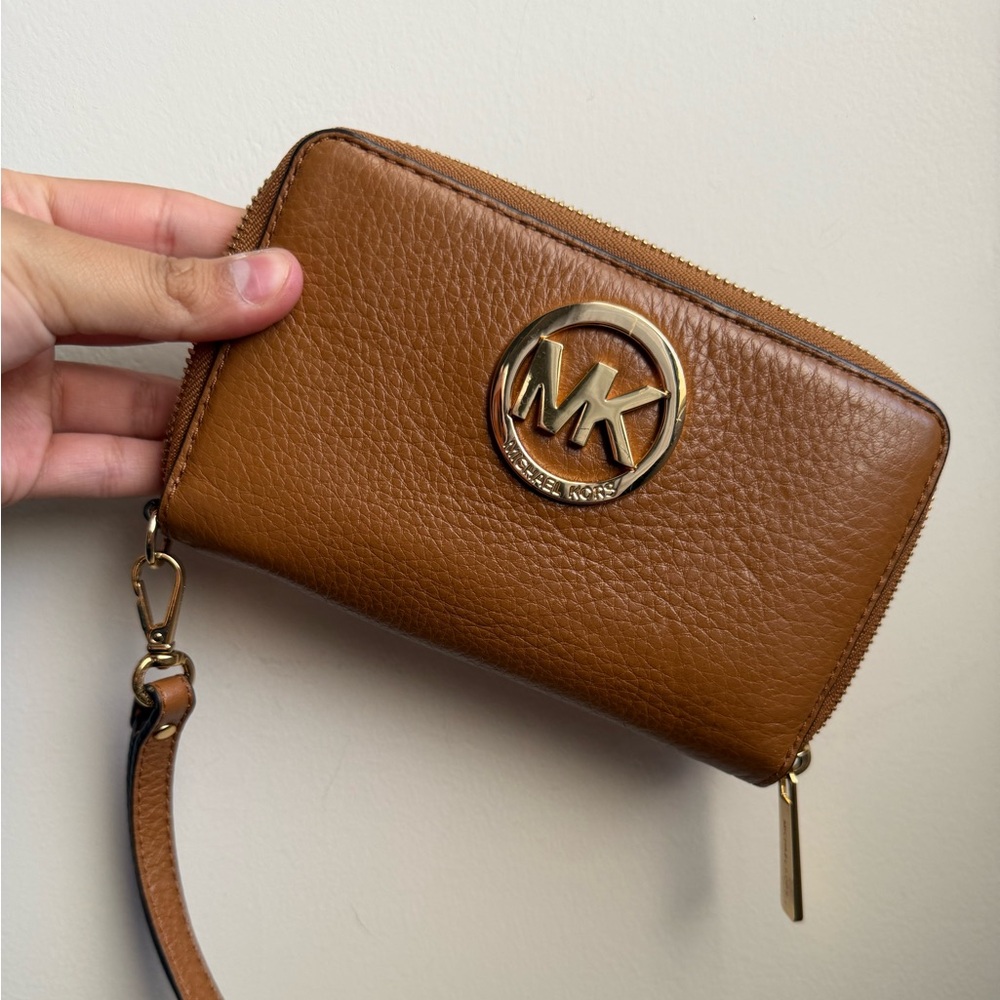 Michael Kors Wristlet Wallet